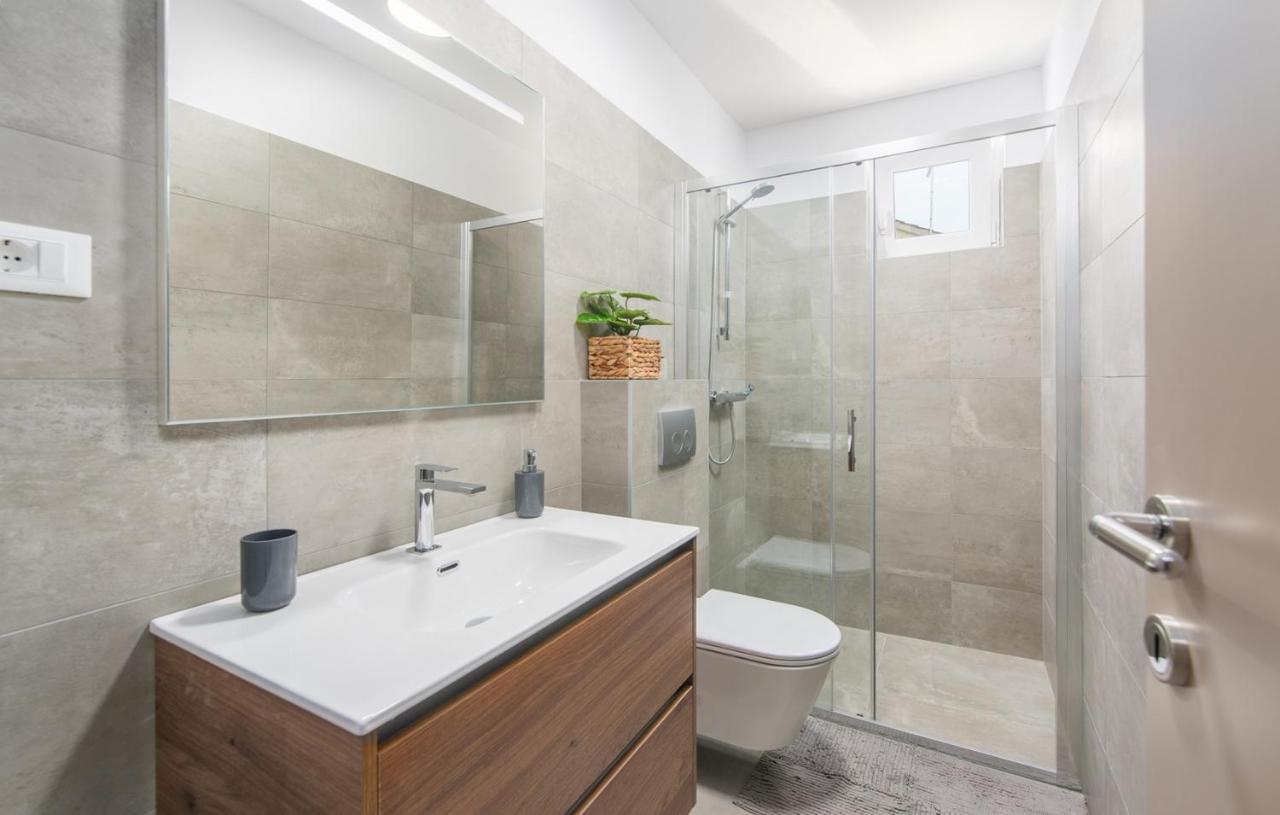 Apartment Vitamare Porec Exterior photo