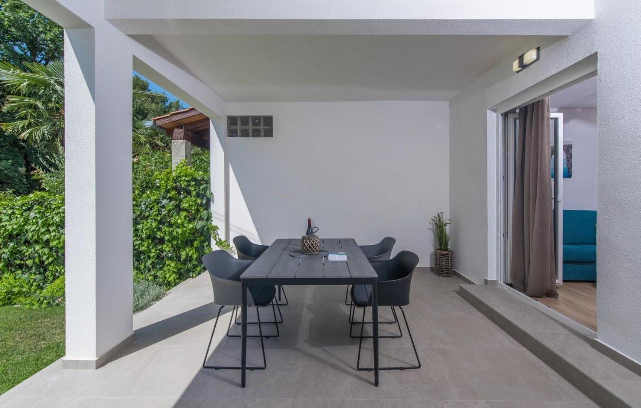 Apartment Vitamare Porec Exterior photo